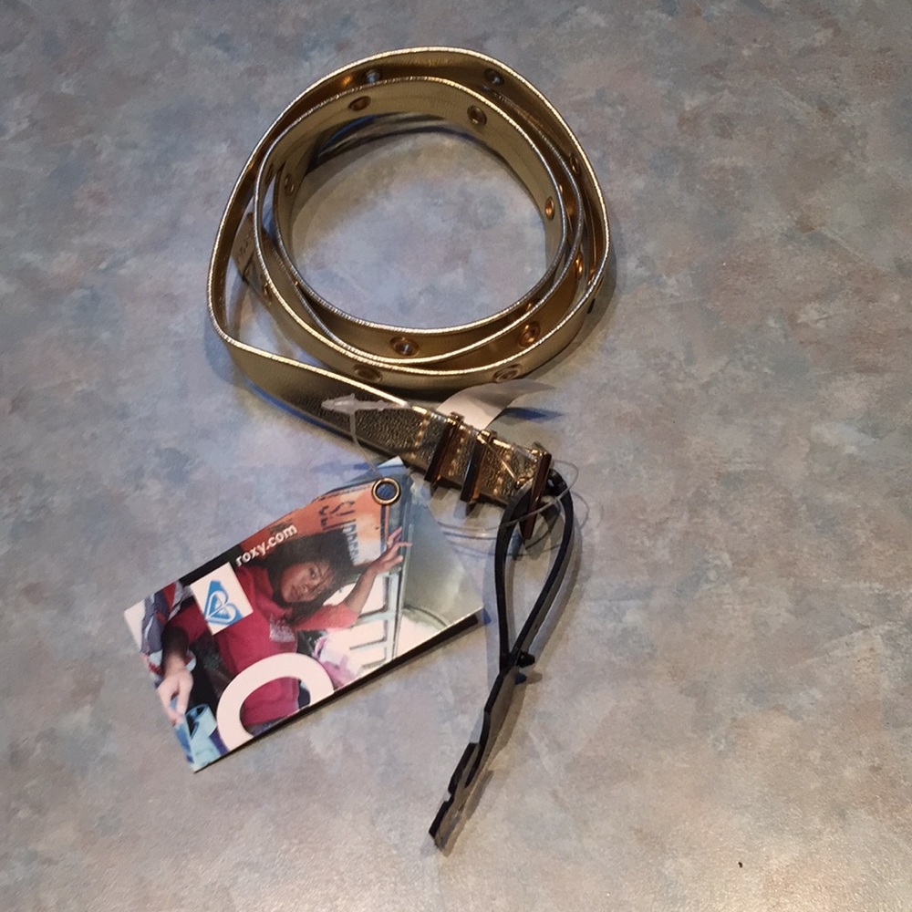 Roxy belt